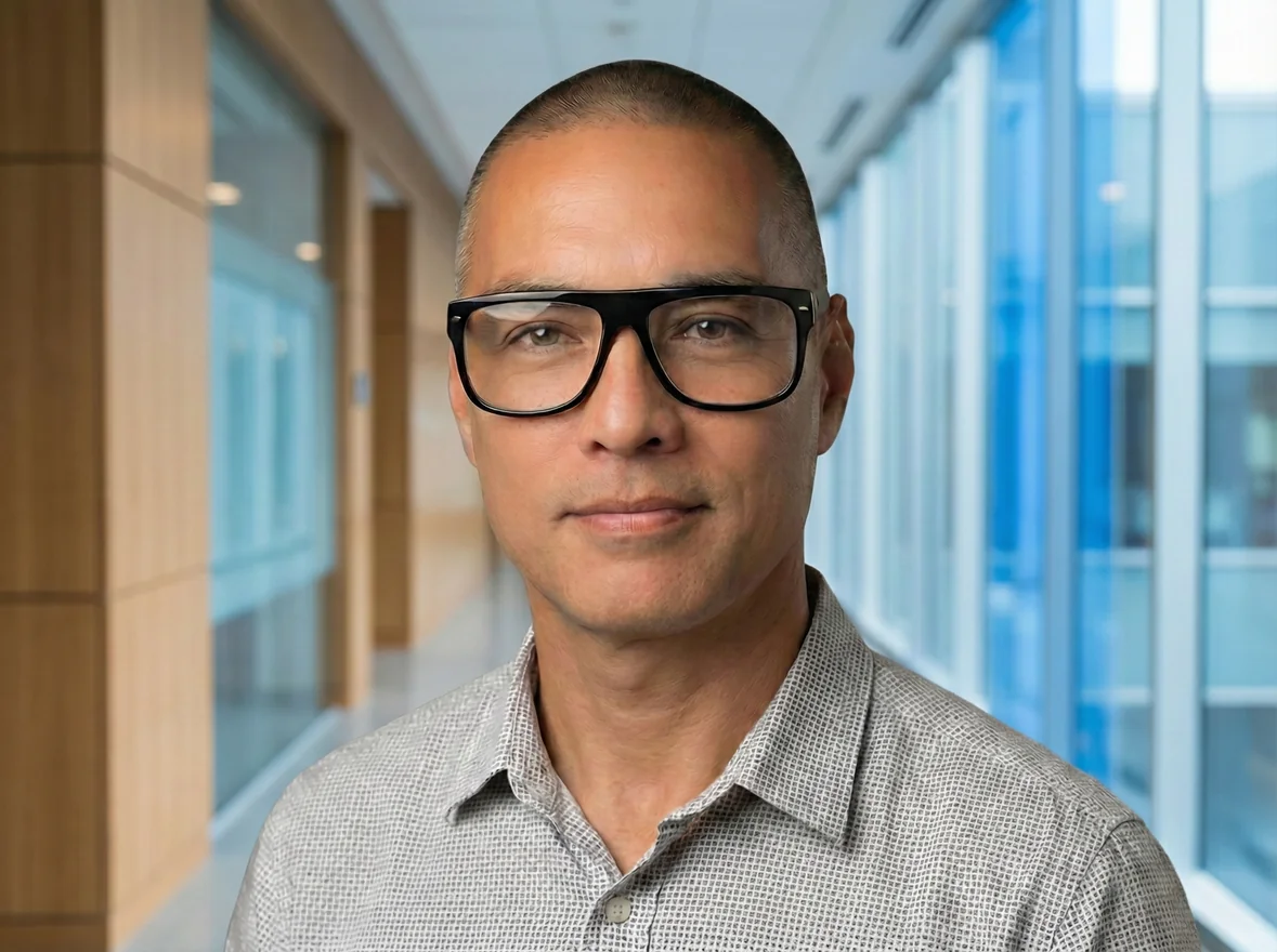 Arsenio Gusilatar, founder of Ehukai Media